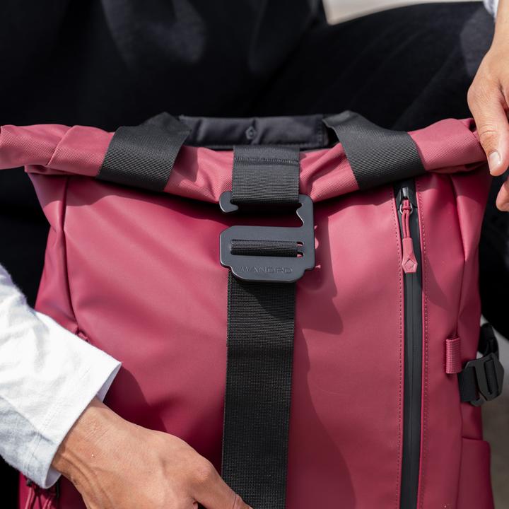Actual product image Wandrd PRVKE 15L Rhone Burgundy V4 (Camera backpack, 15 l)