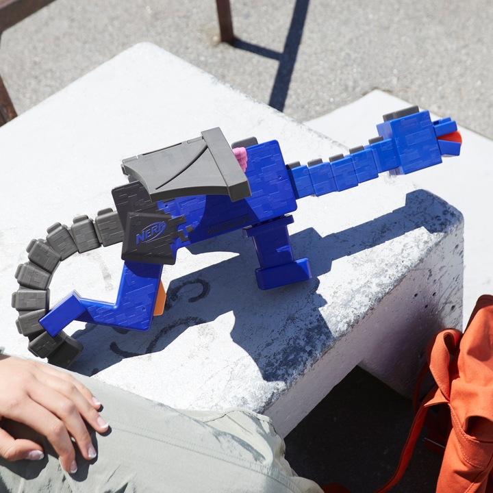 Produktbild Hasbro Minecraft Ender Dragon Blaster und 12 Nerf Elite Darts