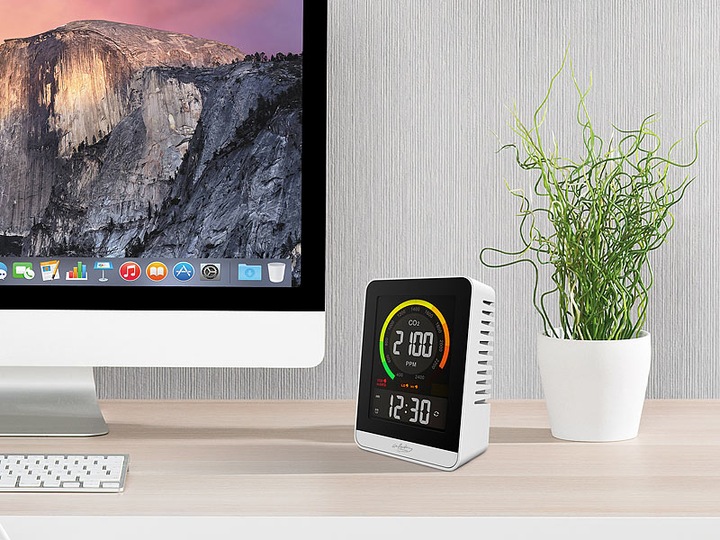 Produktbild Infactory Digitales CO2-Messgerät mit Temperatur, Luftfeuchtigkeit, Uhr & Wecker