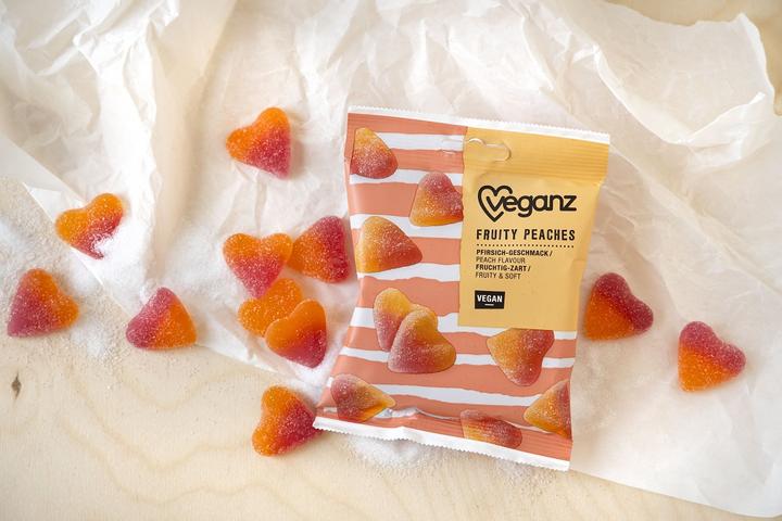 Produktbild Veganz Fruity Peaches (1 Stk., 100 g)