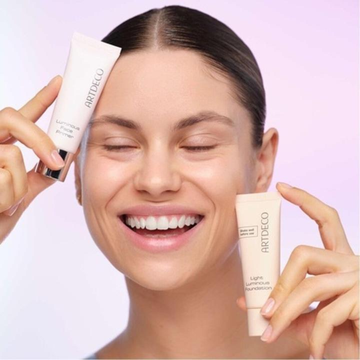 Actual product image Artdeco Light Luminous Fond de Teint 4825.06 (06 Light beige)