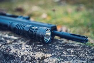 Immagine prodotto Skilhunt Montagehalter für eine 20 mm Schiene für MT-P2 Taschenlampen