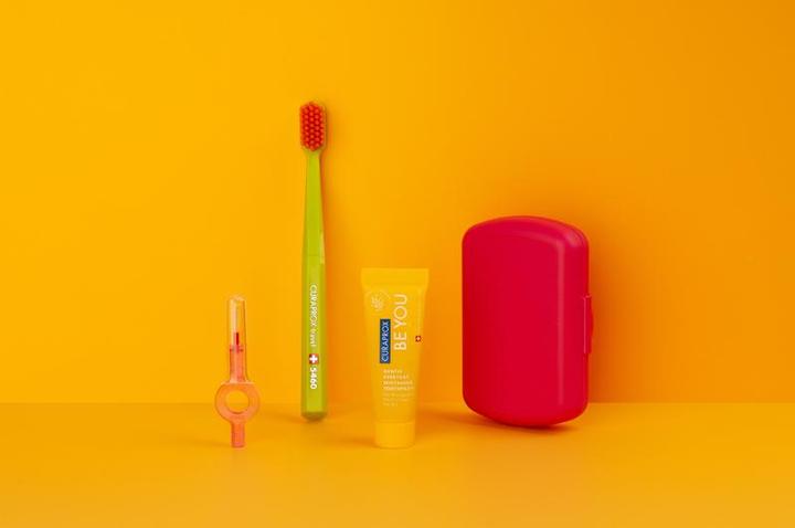 Produktbild Curaprox Travel Set Rot