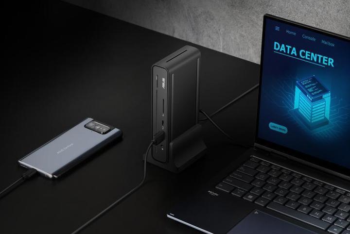 Image du produit ASUS DC301 (USB-C, 3 ports)