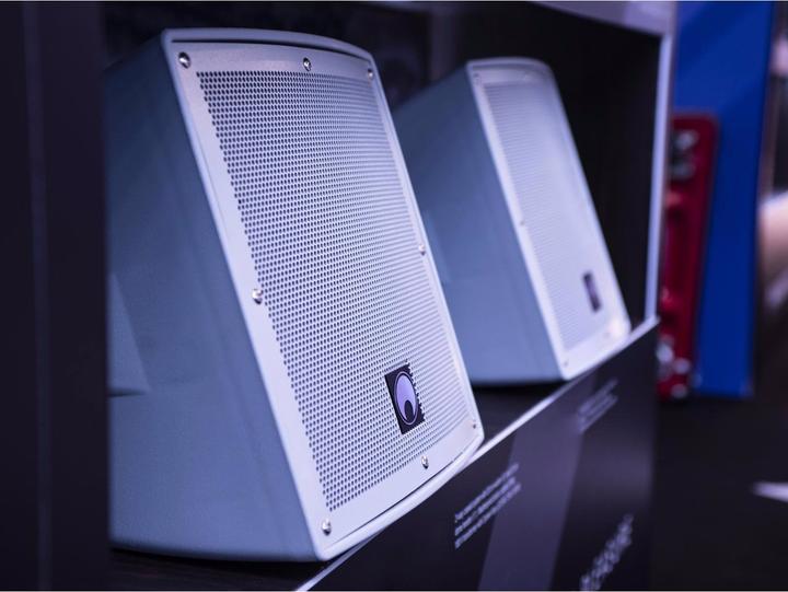 Actual product image Omnitronic ODX-212T installation speaker 100V white (Passive, 1x 300 W)