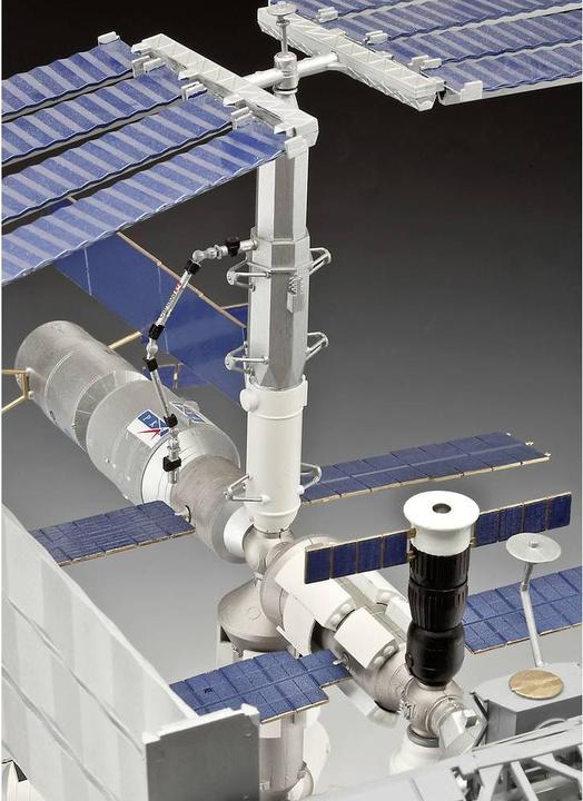 Actual product image Revell Space Station