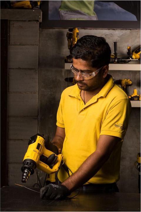 Produktbild DeWalt technical dryer 2000 W (D26414)