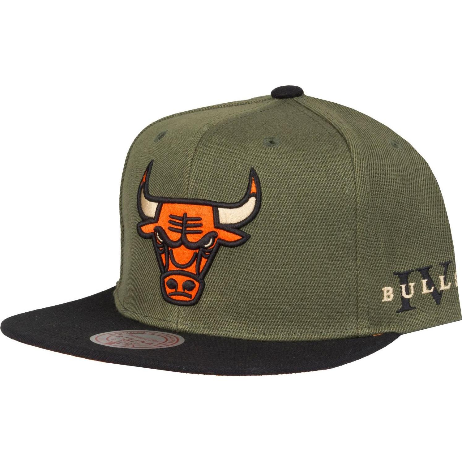 Mitchell & Ness, Herren, Cap, Snapback Cap - CORE IV Chicago Bulls oliv, Grün, (One Size)