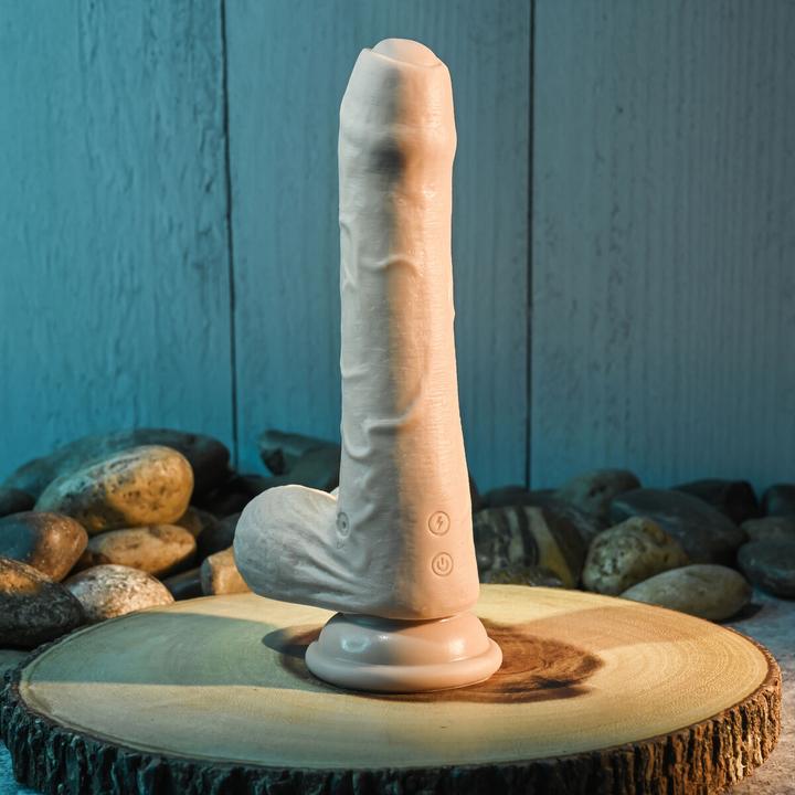 Produktbild Evolved Peek-a-Boo Uncircumcised Vibrating Dildo by - Flesh