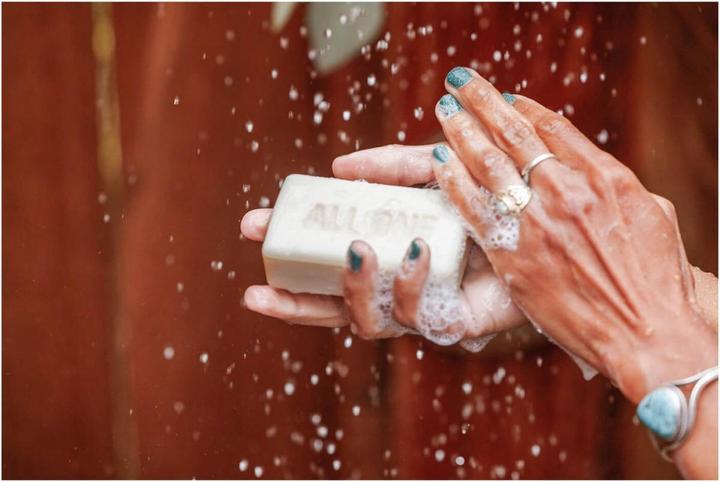 Immagine prodotto Dr. Bronner's Sapone Naturale All-One Mandorla 140g (Sapone duro)