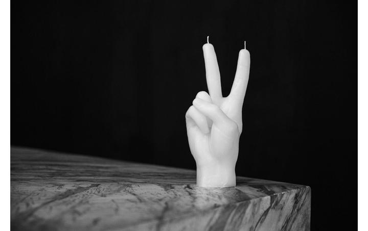 Image du produit Candle Hand Victoire (1 pcs)
