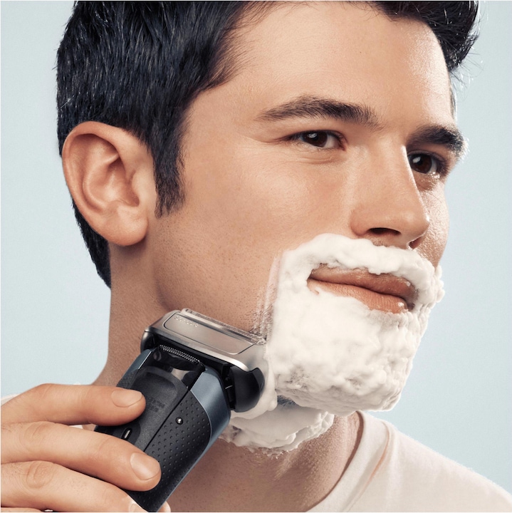 Actual product image Braun Series 8 Combipack 83M (1 x)