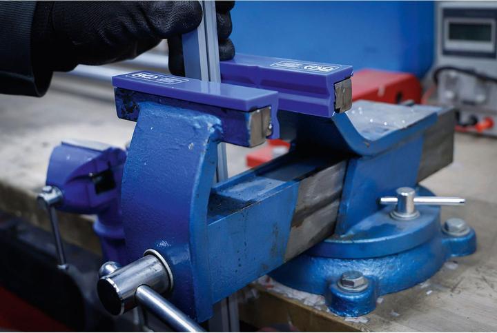 Productafbeelding BGS Bankschroefbeschermbekken | Kunststof | Breedte 100 mm | 2 stuks.