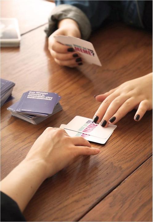 Actual product image Martinex Peliko 40861956 board/card game What Do You Meme? 90 min Party (Finnish)