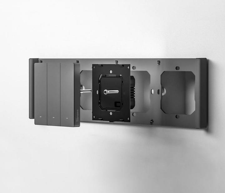 Produktbild Sonoff triple mounting frame for the installation of M5-80 wall switches
