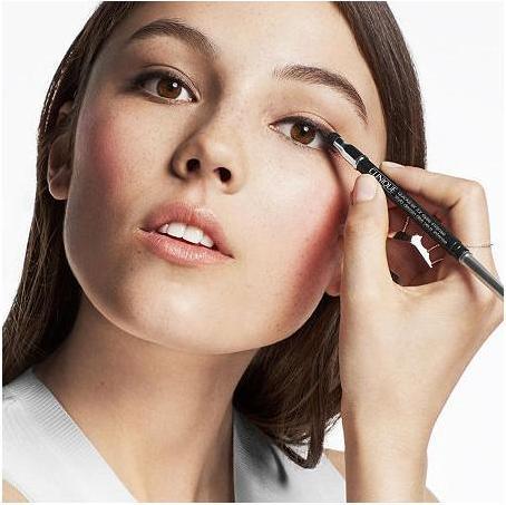 Productafbeelding Clinique Quickliner (02 Intense pruim)
