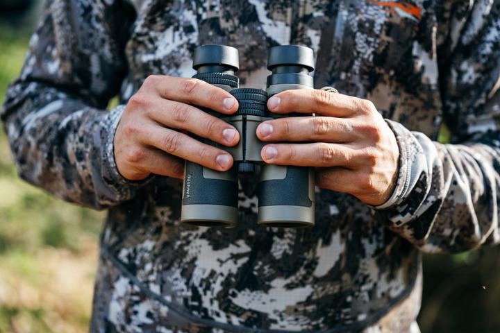 Actual product image Bushnell Trophy R5 8x42 (8x, 42 mm)