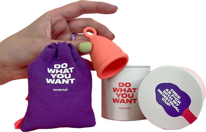 Produktbild NeverNot Menstruationstasse (M)