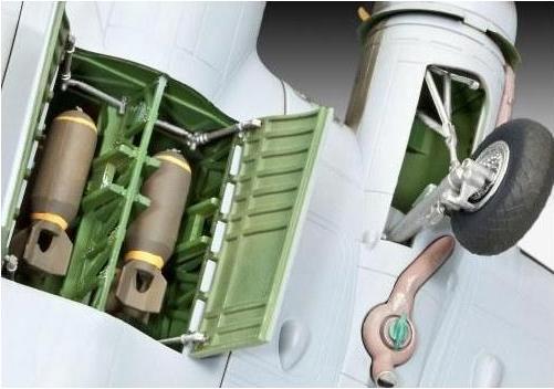 Actual product image Revell B-17F Memphis Belle