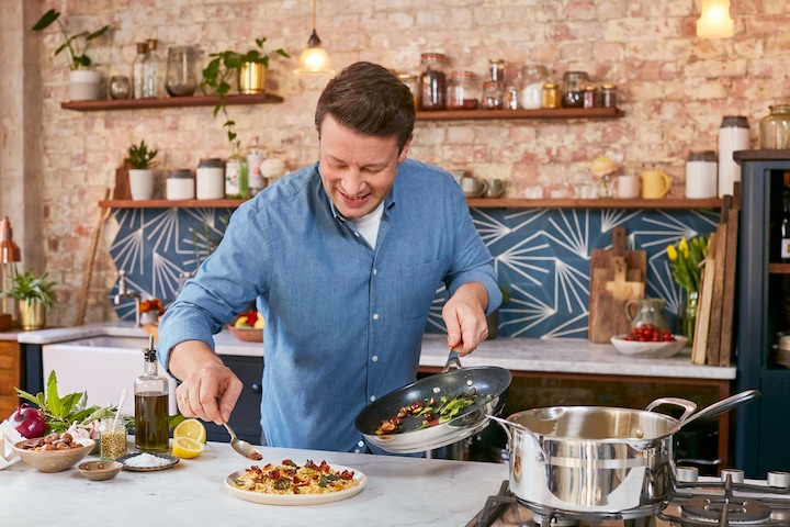 Actual product image Tefal Set Jamie Oliver Cook Smart 20/24/28 cm (28 cm, Pan set + pot set, Frying pan, Stainless steel)