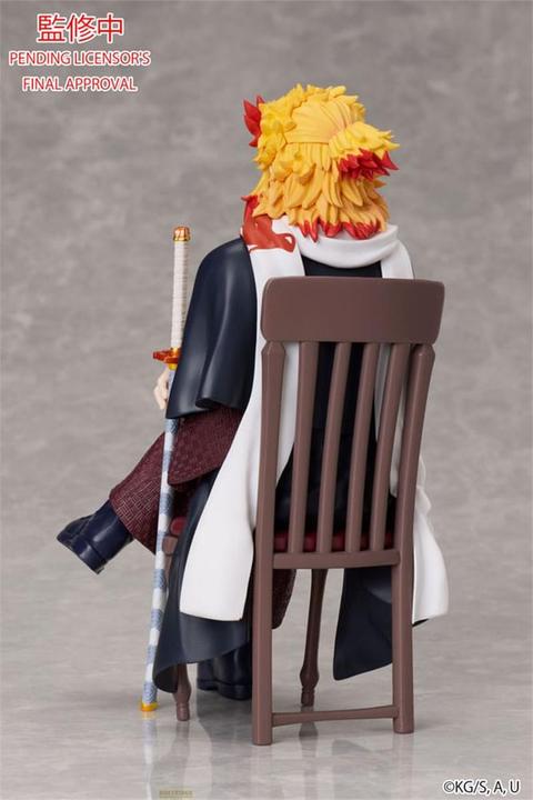 Actual product image Aniplex Demon Slayer: Kimetsu no Yaiba Statue Kyojuro Rengoku 16 cm