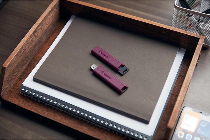 Produktbild Kingston DataTraveler Max (1000 GB, USB-A, USB 3.2)