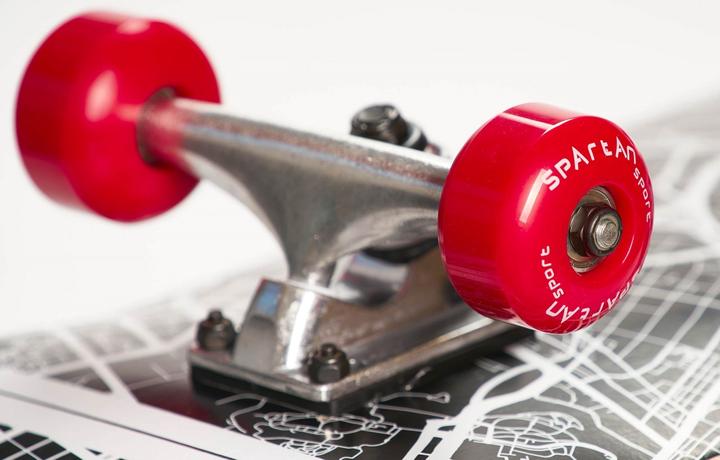 Actual product image Skateboard Utop Skull City (30.71")