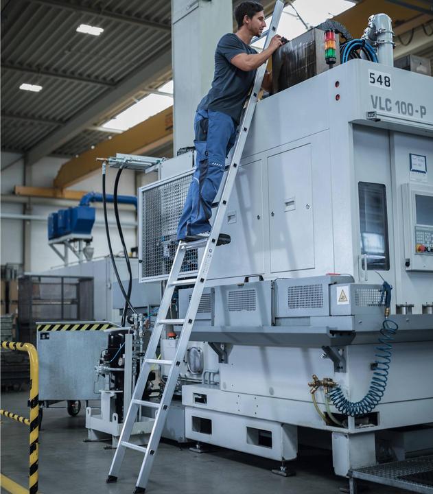 Produktbild Munk Sprossen-Anlegeleiter ohne Traverse 12 Sprossen (Anlegeleiter, 359 cm)