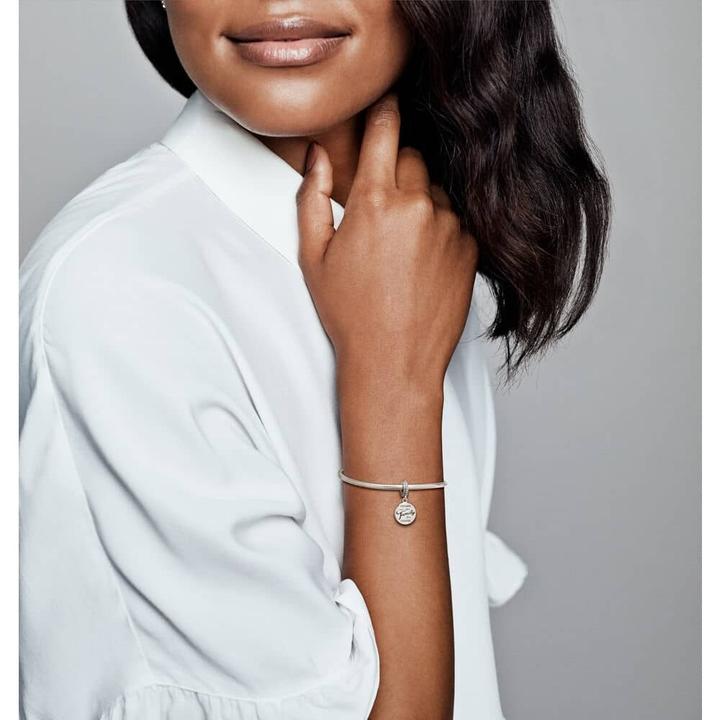 Immagine prodotto Pandora Gli amici sono una famiglia (Argento 925, Smalto)