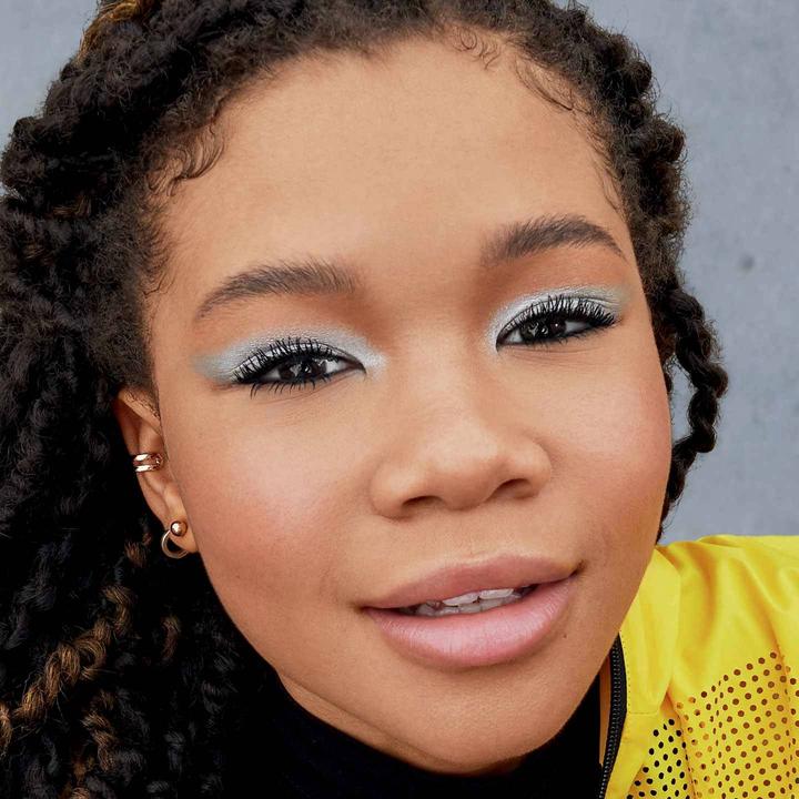 Actual product image Maybelline New York Colossal Curl (1 Very Black)