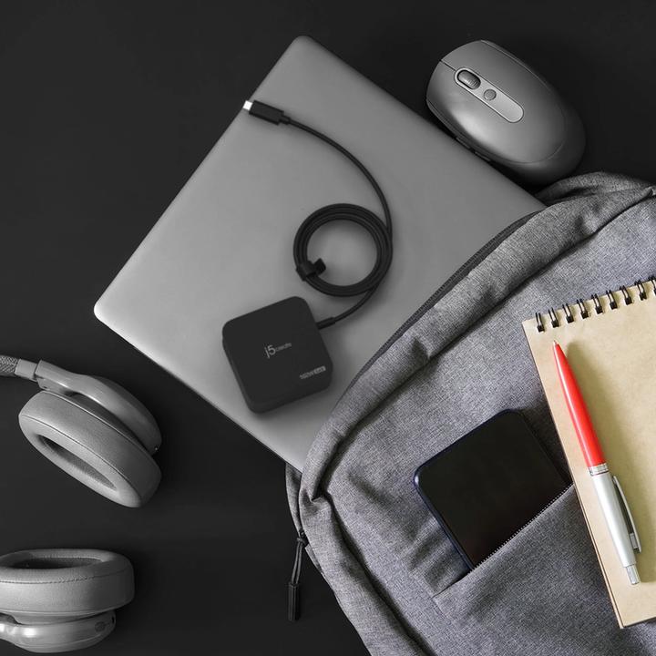 Produktbild j5Create 102-Watt-GaN-PD-USB-C-Reiseladegerät mit 2 Anschlüssen, einschliesslich austauschbaren Netzs (102 W, 2 Ports)