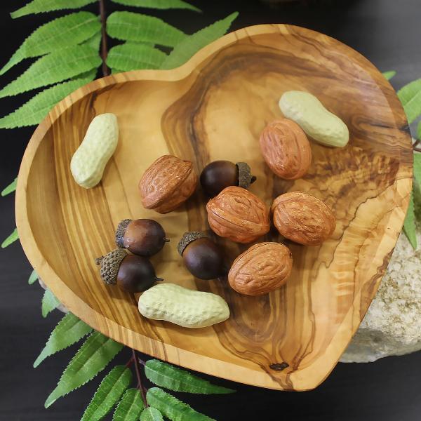 Image du produit Natura Punto Bol en forme de coeur, bois d'olivier, beau motif en bois, 20 x 21 x 2,5cm