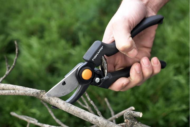 Immagine prodotto Fiskars Cesoie da giardino Bypass Pro 111960