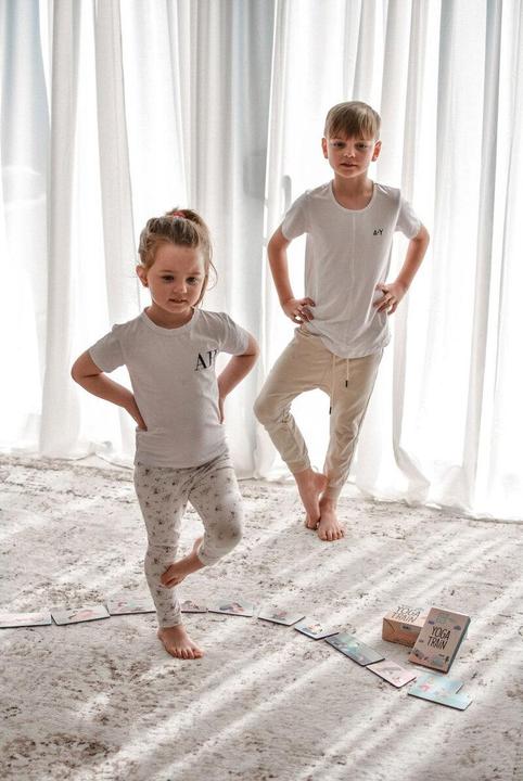 Produktbild Yogi Fun Yoga Zug (Deutsch, Französisch, Italienisch, Englisch)