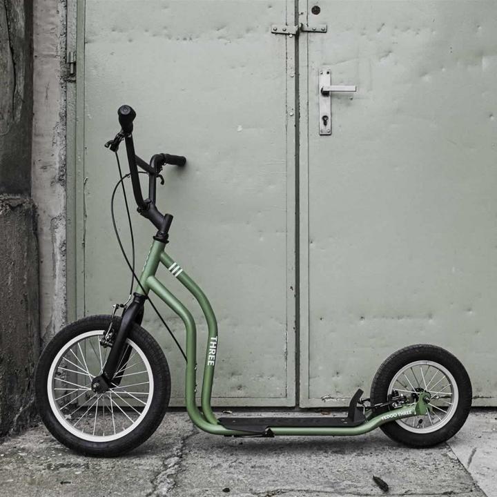 Image du produit Gladiatorfit Trottinette adulte "Three" Yedoo