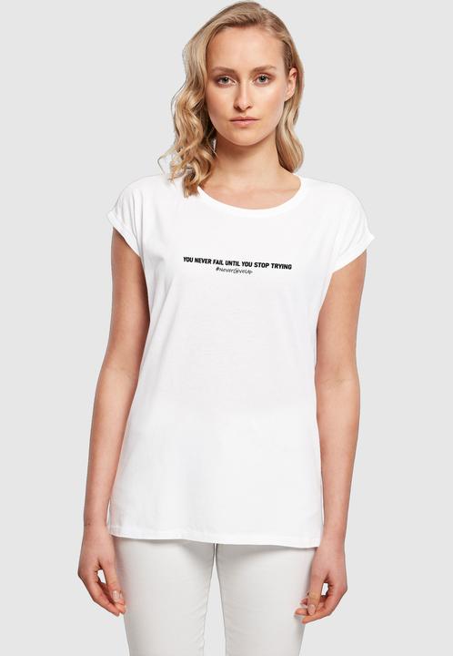 Produktbild Merchcode Ladies Never Give Up Extended Shoulder Tee - 111677 (5XL)