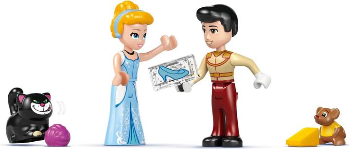 Image du produit LEGO Cinderellas Schloss und Pferdekutsche (43275, LEGO Disney)