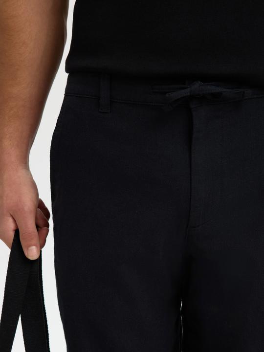 Actual product image Selected Linen shorts (XXL)