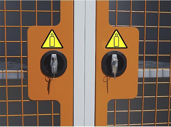 Image du produit eurokraft basic Armoire pour bouteilles de gaz, 2 portes, h x l x p 1550 x 1360 x 680 mm. (136 cm, 155 cm)