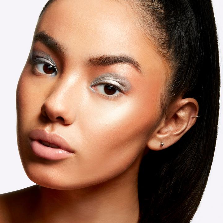 Actual product image MAC Cosmetics Extra Dimension Skinfinish (Oh darling, Highlighter, 9 g)