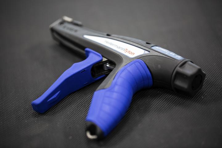 Actual product image HellermannTyton Cable tie pliers EVOHT (191 mm)