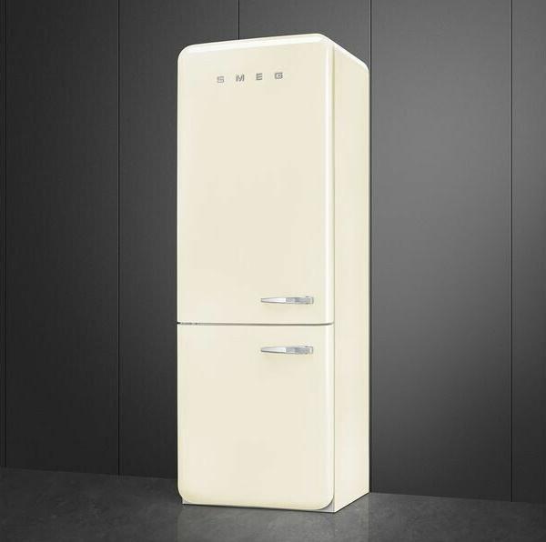 Produktbild Smeg Kühlschrank 50's Style FAB38LCR6 (481 l)