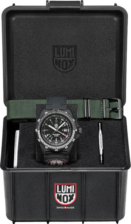Actual product image Luminox RECON NAV SPC 8830 SERIES (Analogue wristwatch, Swiss made, 46 mm)