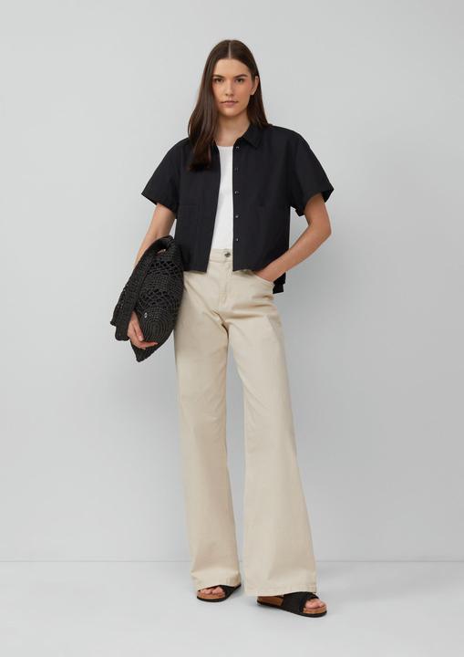 Produktbild S.Oliver Bluse Verkürzte Hemdbluse im Relaxed Fit mit aufgesetzten Taschen (42)