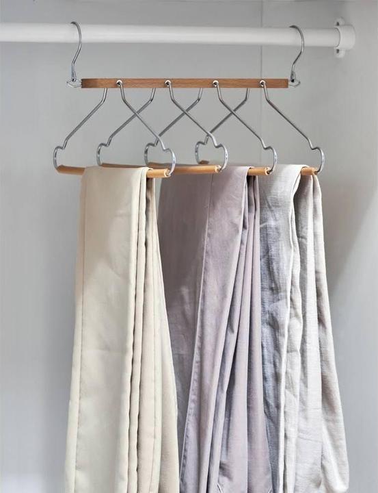 Actual product image Zeller Present Multiple coat hangers (4 x)