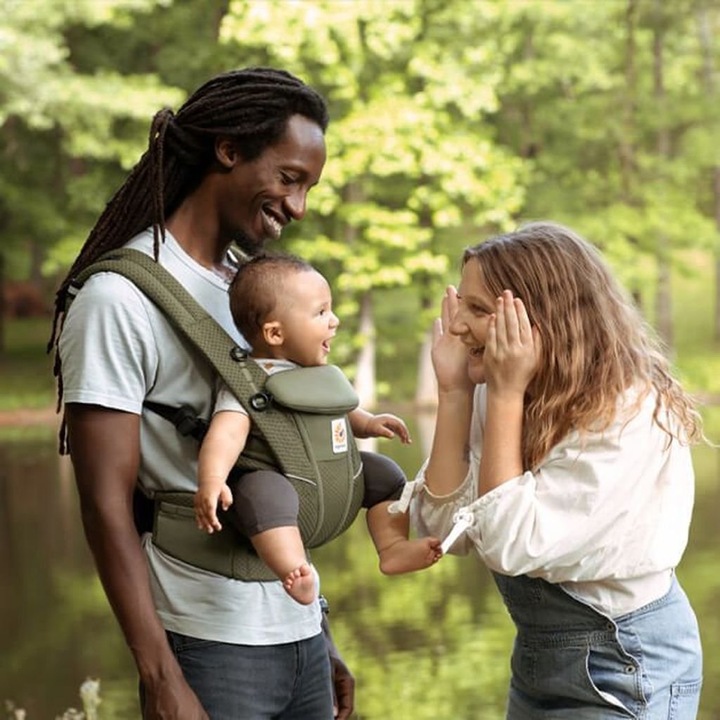 Image du produit Ergobaby Omni Breeze avec protection tout temps