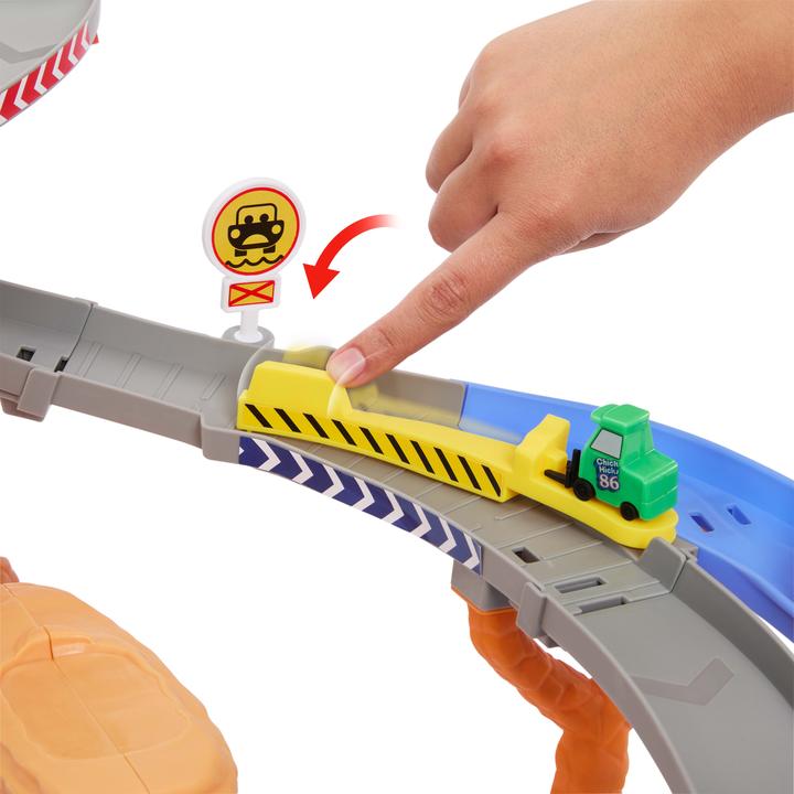Actual product image Mattel Disney Pixar Cars Playset