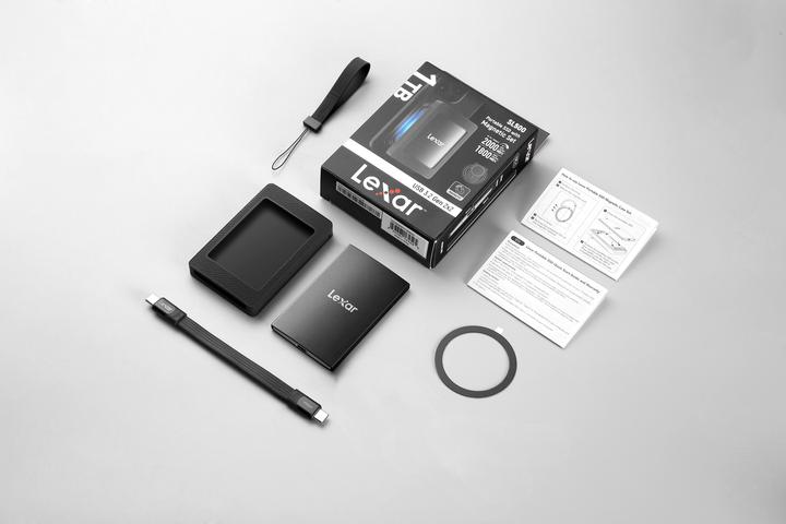 Actual product image Lexar SL500 with MagSafe Sleeve (4000 GB)
