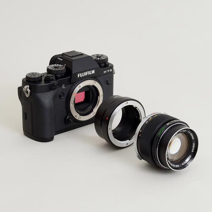 Produktbild Urth Lens Mount Adapter: Compatible with Olympus OM Lens to Fujifilm X Camera Body