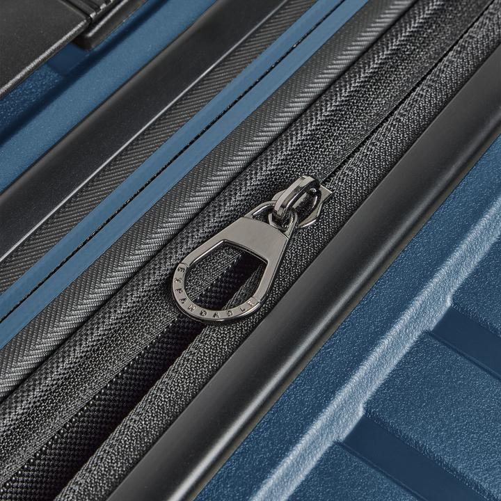 Actual product image Pactastic Collection 04 THE MEDIUM + 4 Rollen Trolley M 66 cm mit Dehnfalte (67 l)